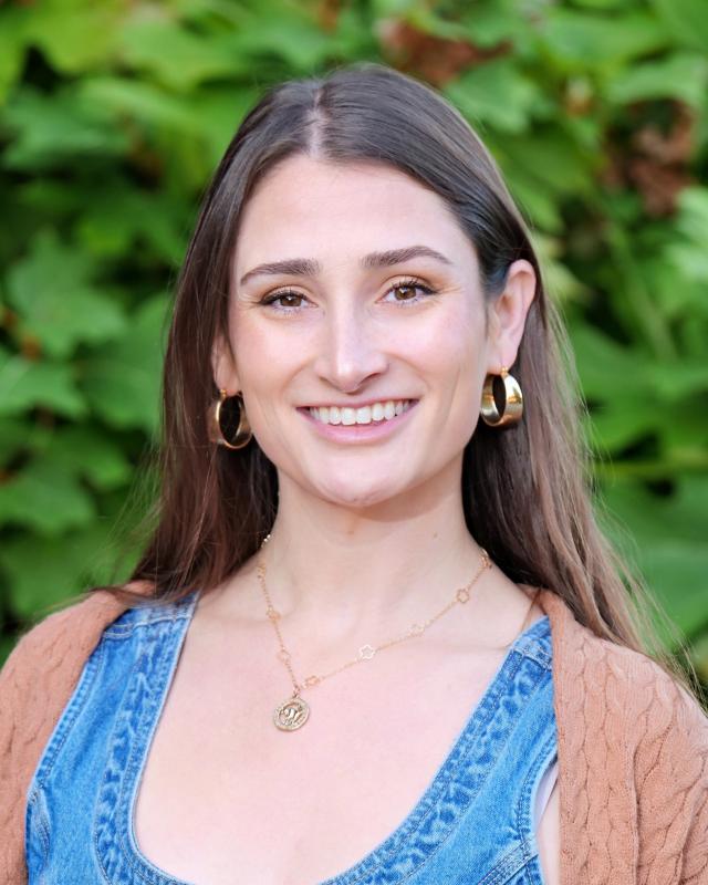 Faculty Staff Headshot
