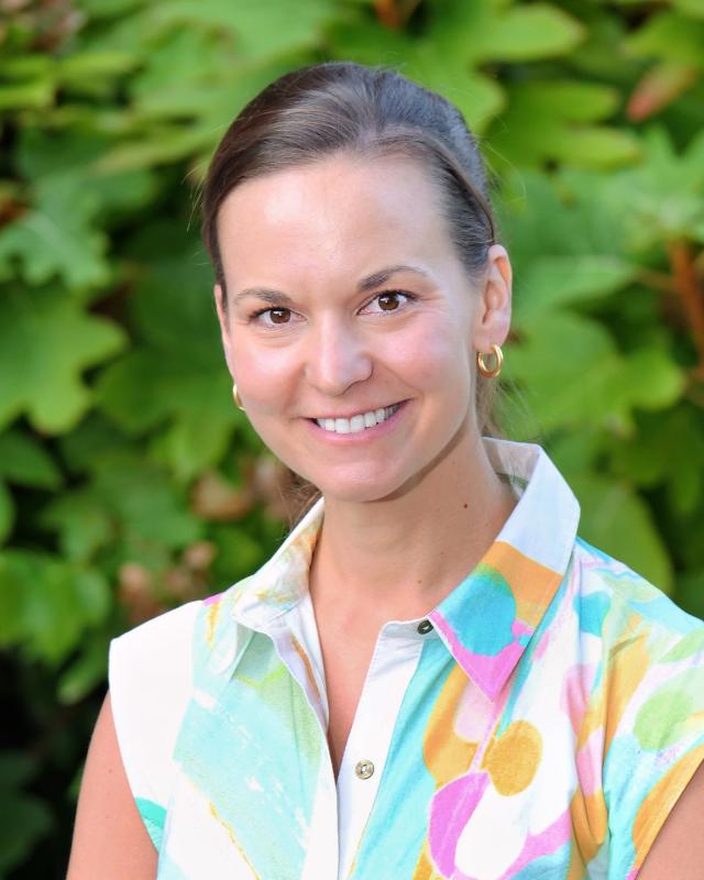 Faculty Staff Headshot