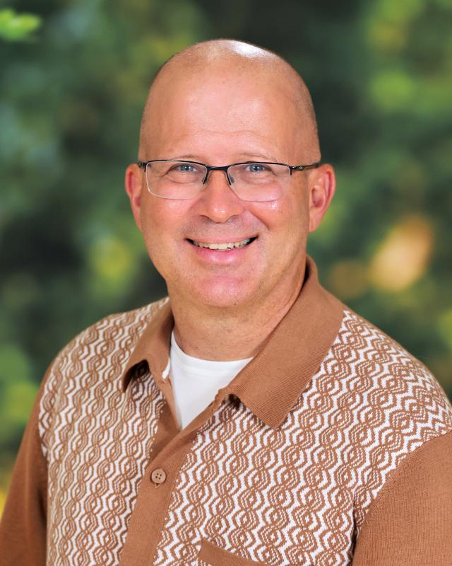 Faculty Staff Headshot