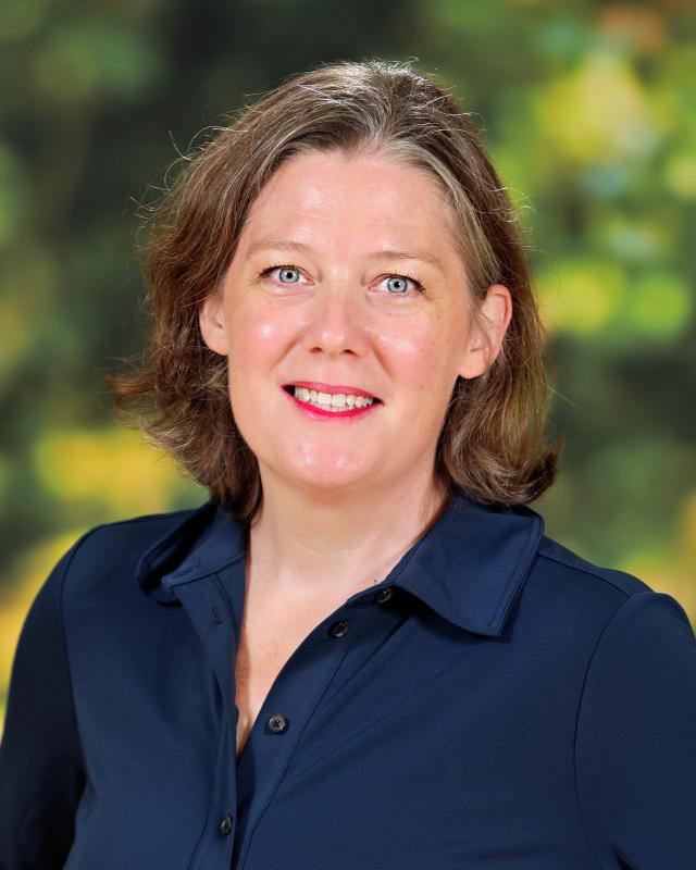 Faculty Staff Headshot