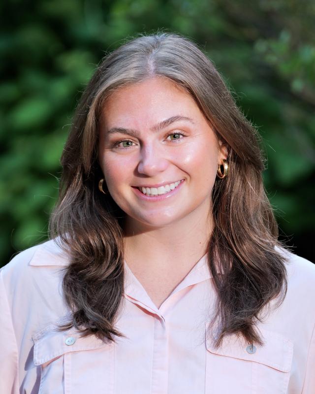 Faculty Staff Headshot