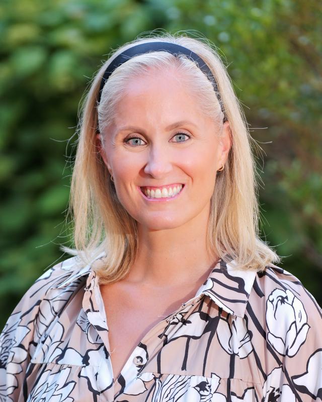 Faculty Staff Headshot