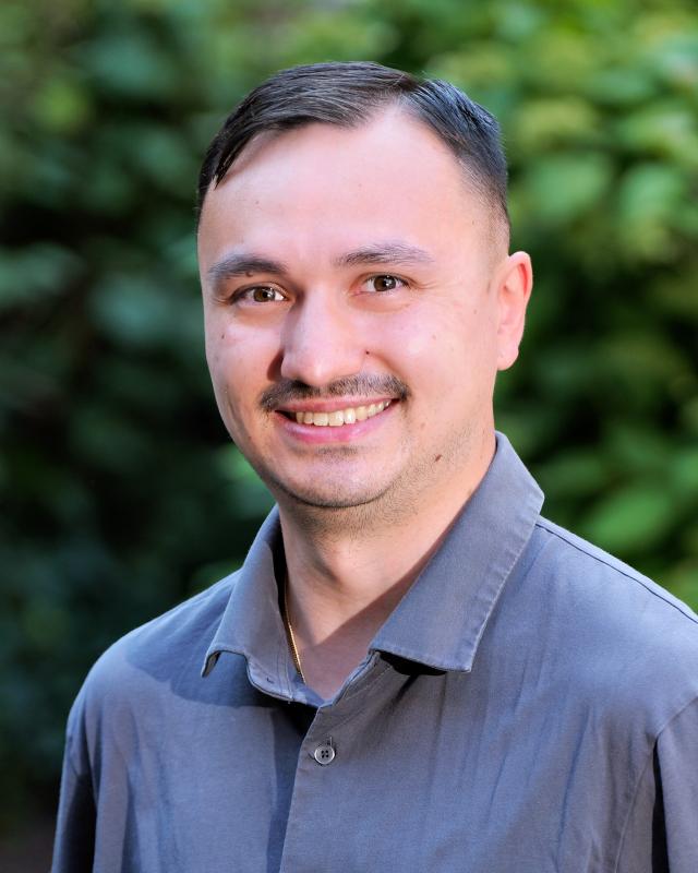 Faculty Staff Headshot