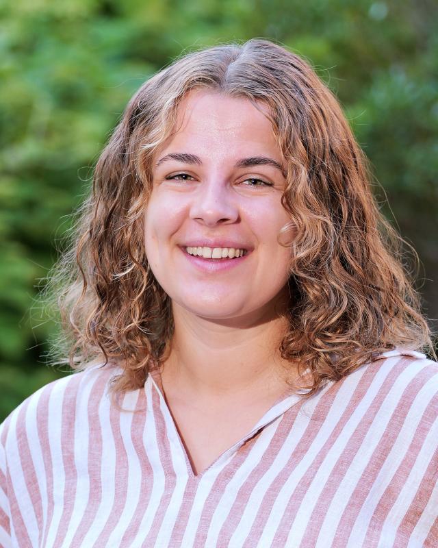  Faculty Staff Headshot