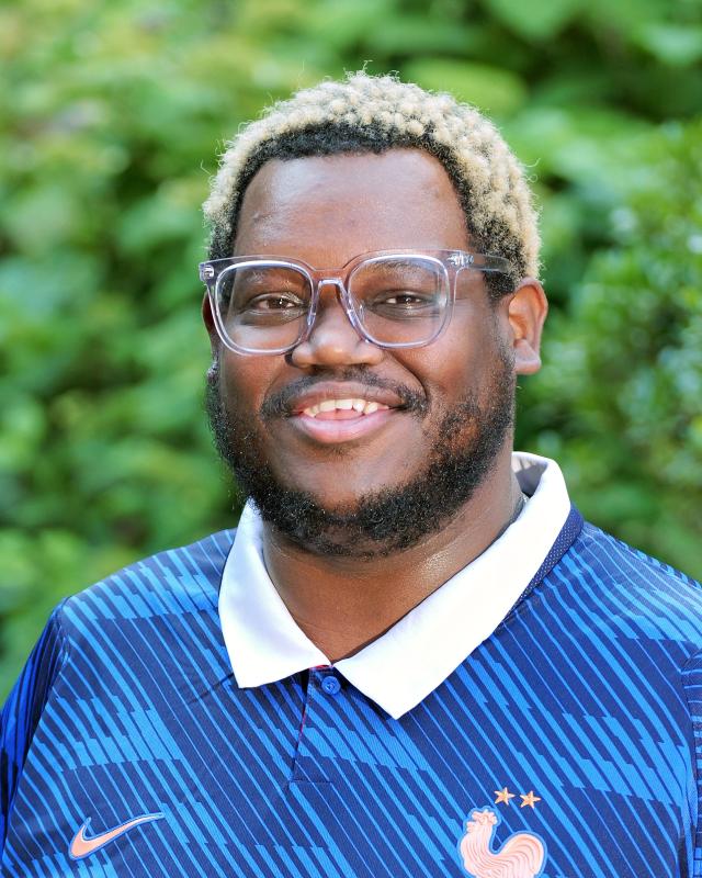 Faculty Staff Headshot