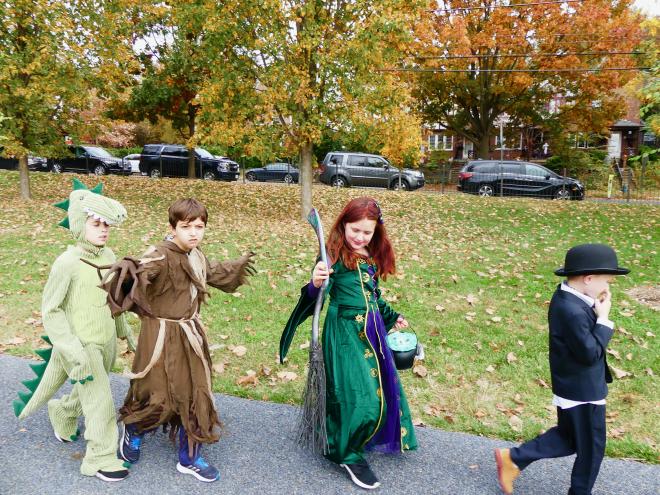 LS Costume Parade Costumes